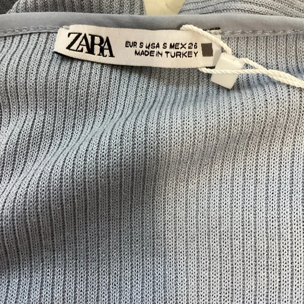 Zara Button Down Top New Small - image 4